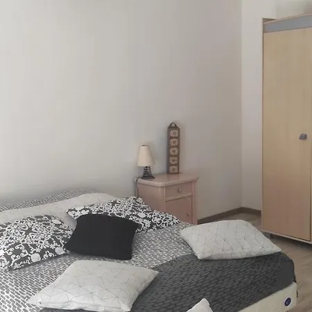 Apartamento Les plaisirs de la ruralité Vendresse Exterior foto